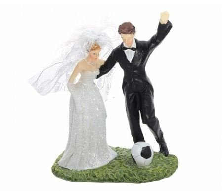 Tortenfigur mit Fussball | Hochzeitsppar mit Fussball | Fußball Hochzeitspaar | Brautpaar mit Fußball 